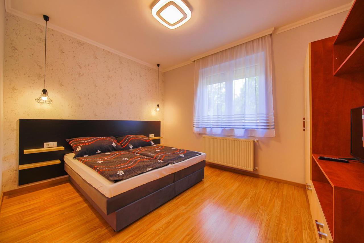 Kalvin Utcai Apartmanok Hajduszoboszlo Ngoại thất bức ảnh