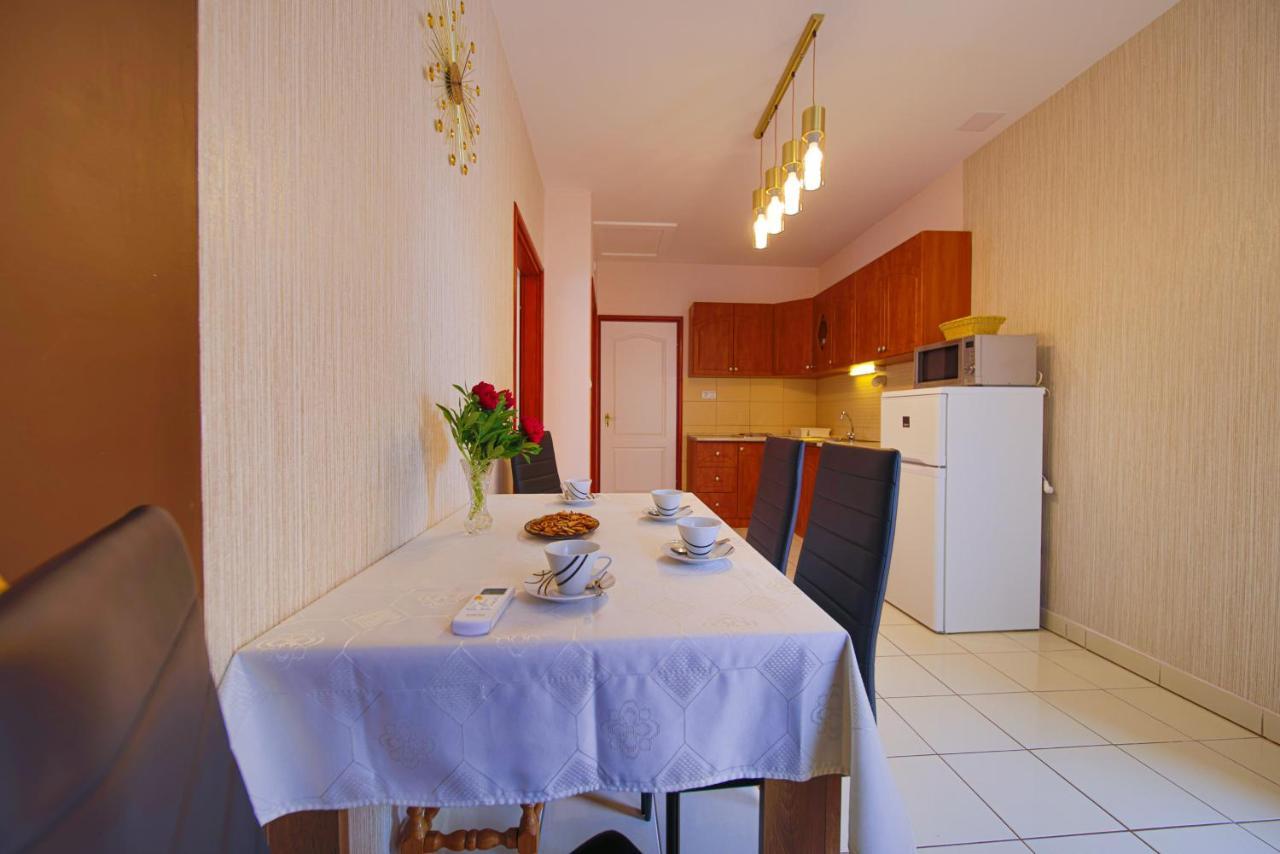 Kalvin Utcai Apartmanok Hajduszoboszlo Ngoại thất bức ảnh