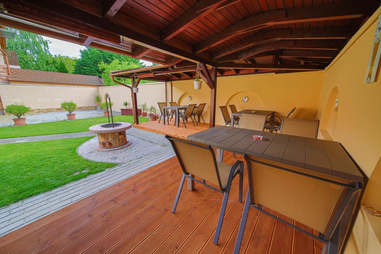 Kalvin Utcai Apartmanok Hajduszoboszlo Ngoại thất bức ảnh