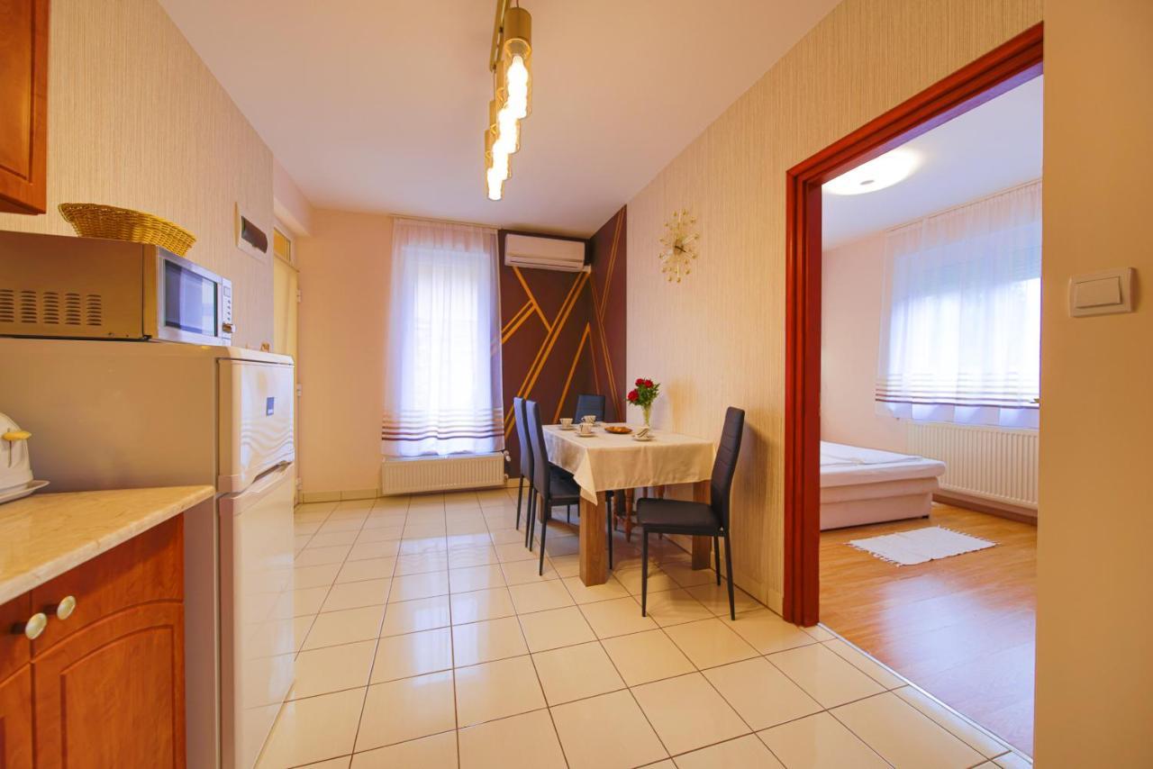 Kalvin Utcai Apartmanok Hajduszoboszlo Ngoại thất bức ảnh