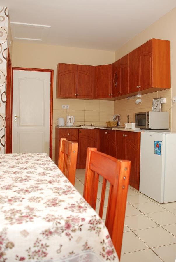 Kalvin Utcai Apartmanok Hajduszoboszlo Ngoại thất bức ảnh